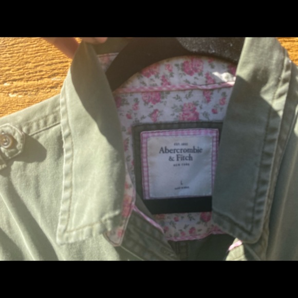Abercrombie & Fitch-Sz L-shirt/jacket - Picture 3 of 5